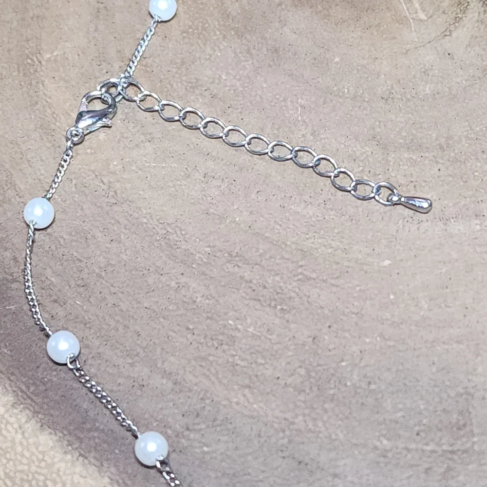 Vintage Faux Pearl Y Necklace Silver Toned Chain